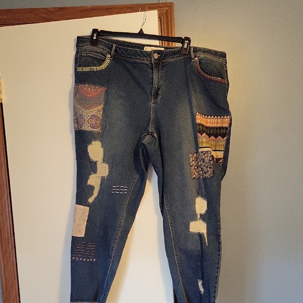 C Est. 1946 Patchwork Distressed Blue Jeans Size 24W